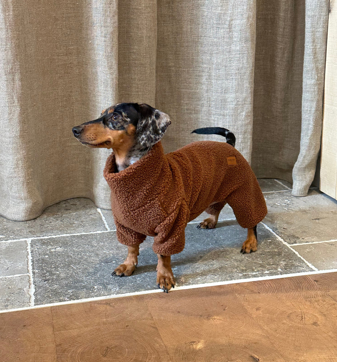 MILO // Dog sweater in soft teddy material (brown)