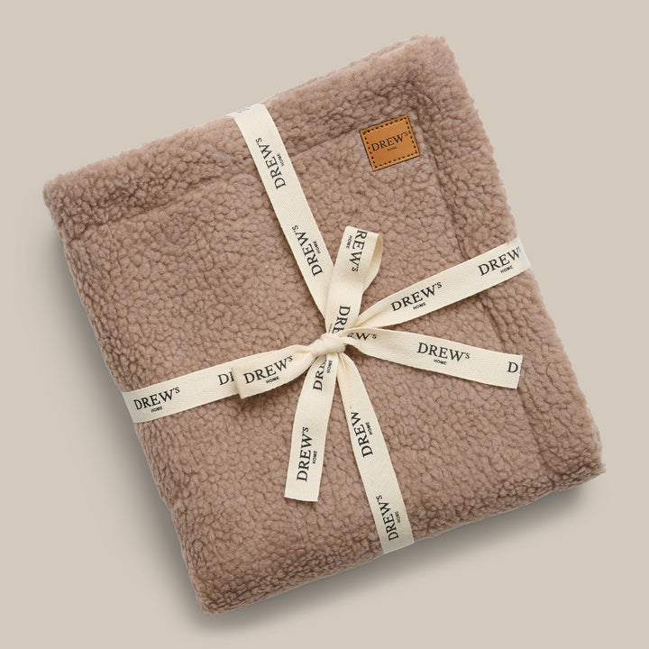 Soft dog blanket in teddy fleece - (brown)