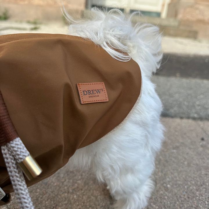 Hundejakke i brun med beige detaljer