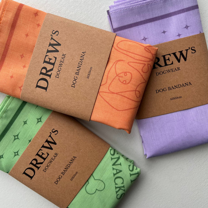 Sæt af grøn, orange og lilla bandana til hunde