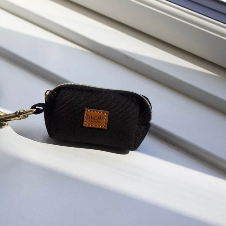 Sort hundeposetaske med logo